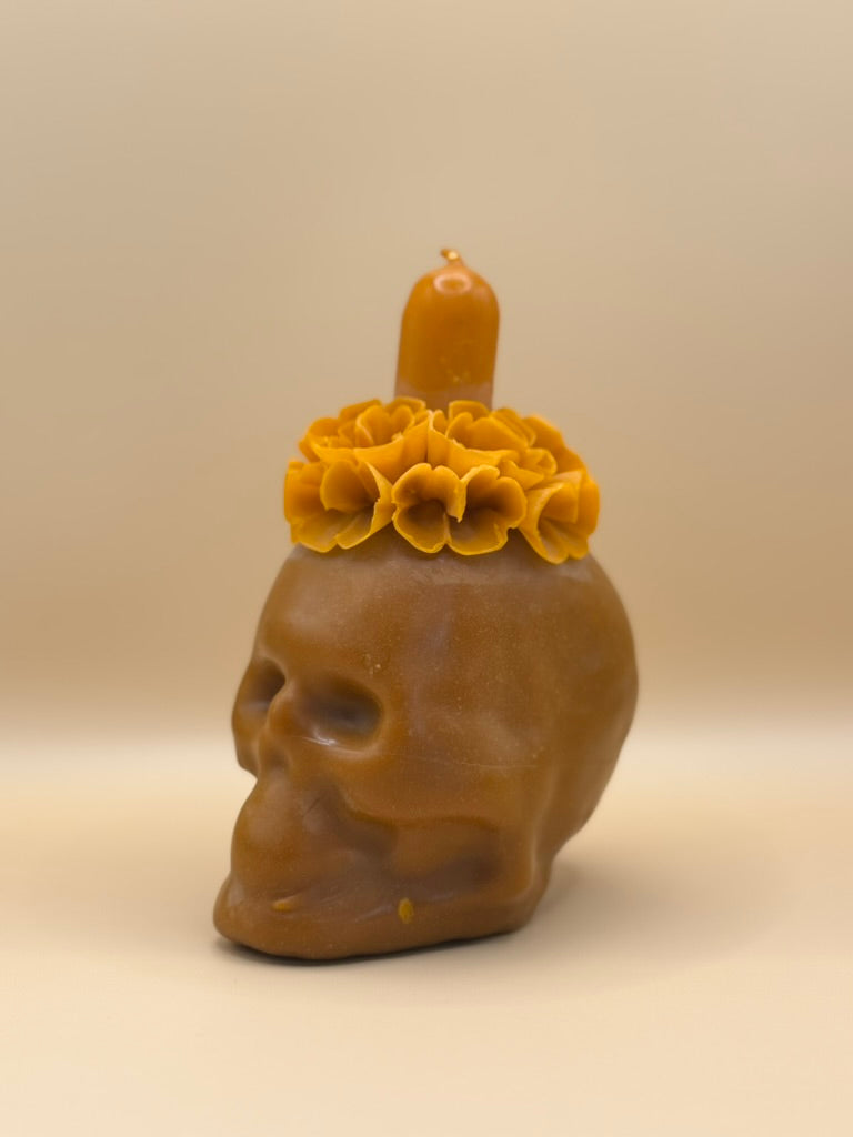 Vela Craneo Chica color Ocre